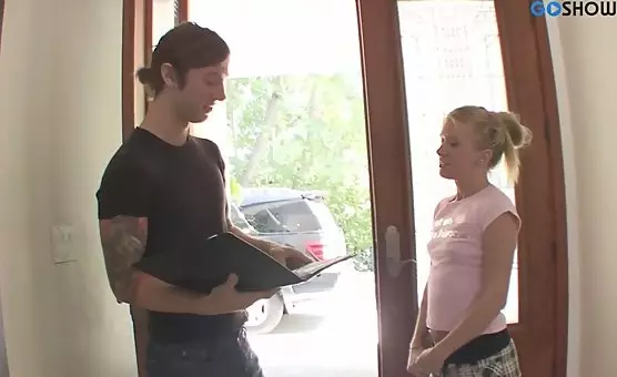 Blonde Opens Up for a Wild Ride